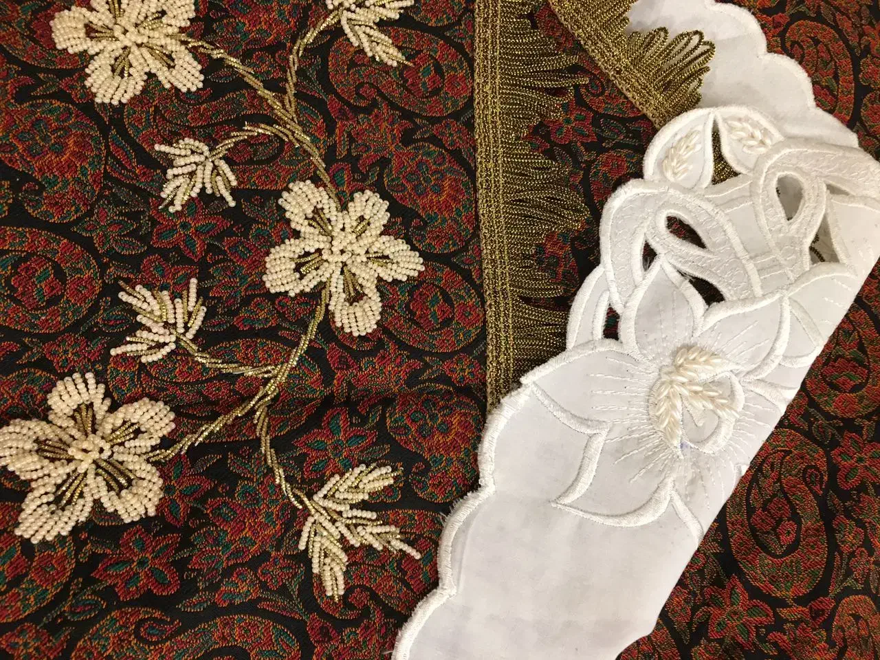 جانماز ترمه قدیمی دست دوزی|پرده، رانر، رومیزی|تهران, استخر|دیوار