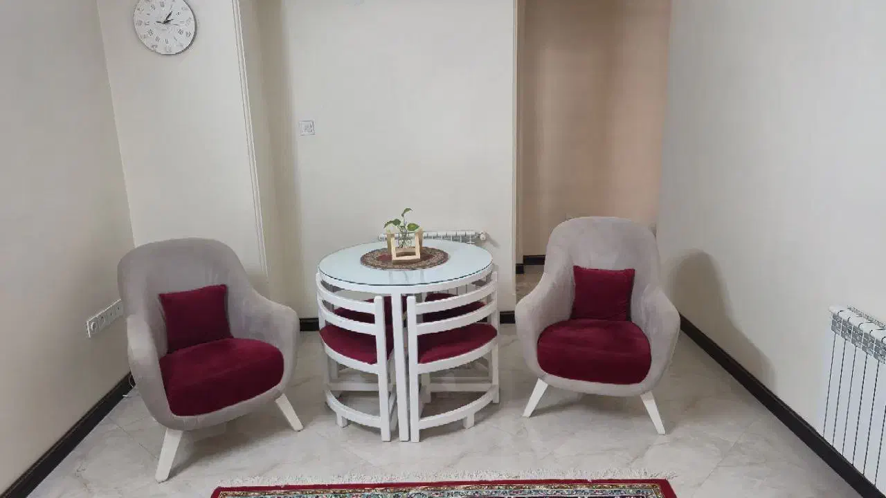 دو عدد مبل راحتی تک نفره|مبلمان خانگی و میز عسلی|تهران, دردشت|دیوار