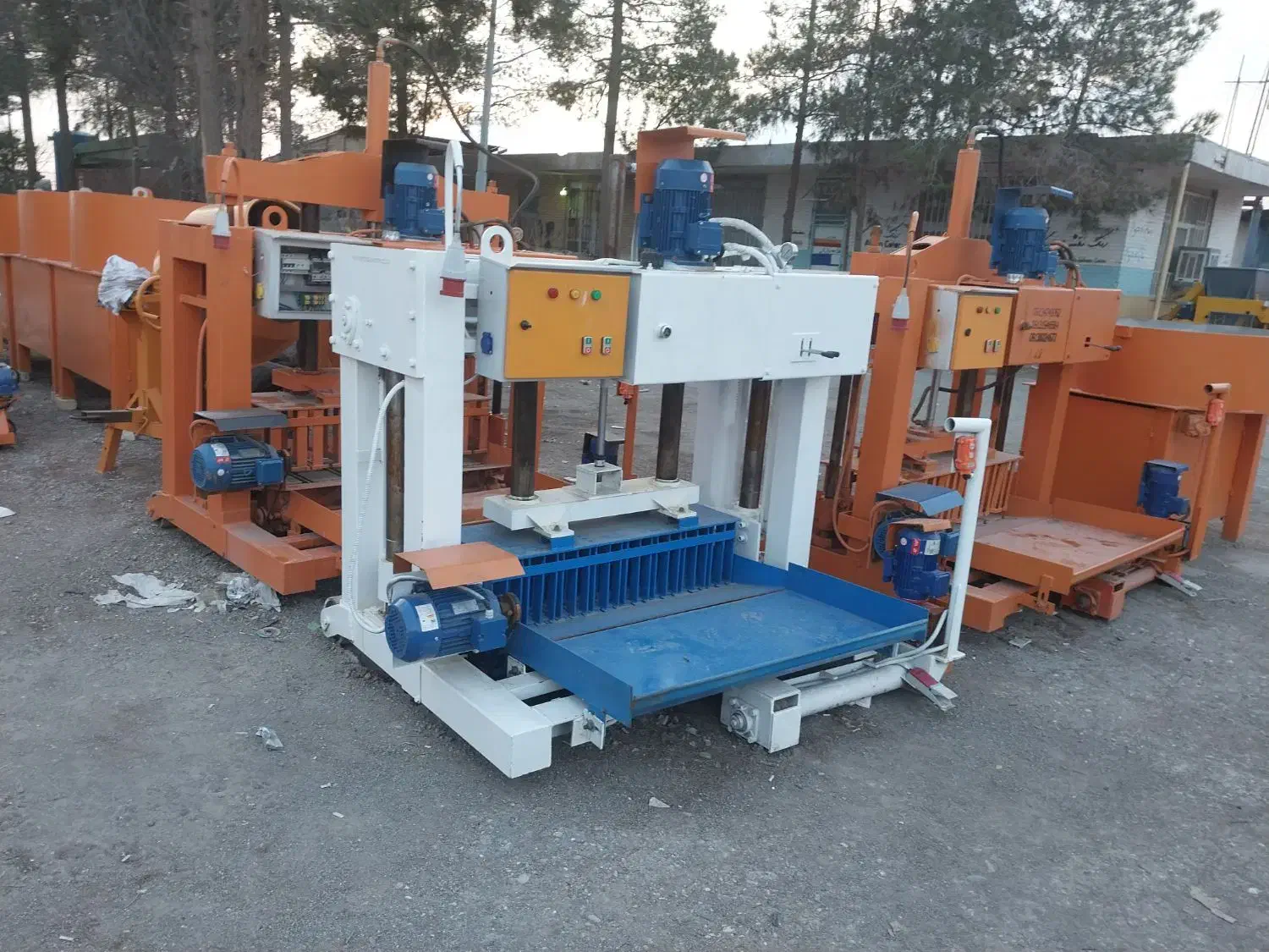 میکسر مخصوص بلوک زنی بلوک زن جدول زن|ماشین‌آلات صنعتی|برخوار, |دیوار