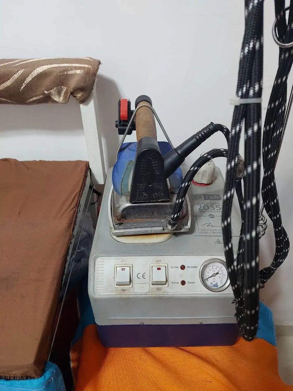 سر دوز ۵ نخ رویانگ|چرخ خیاطی و ریسندگی|رشت, یخسازی|دیوار