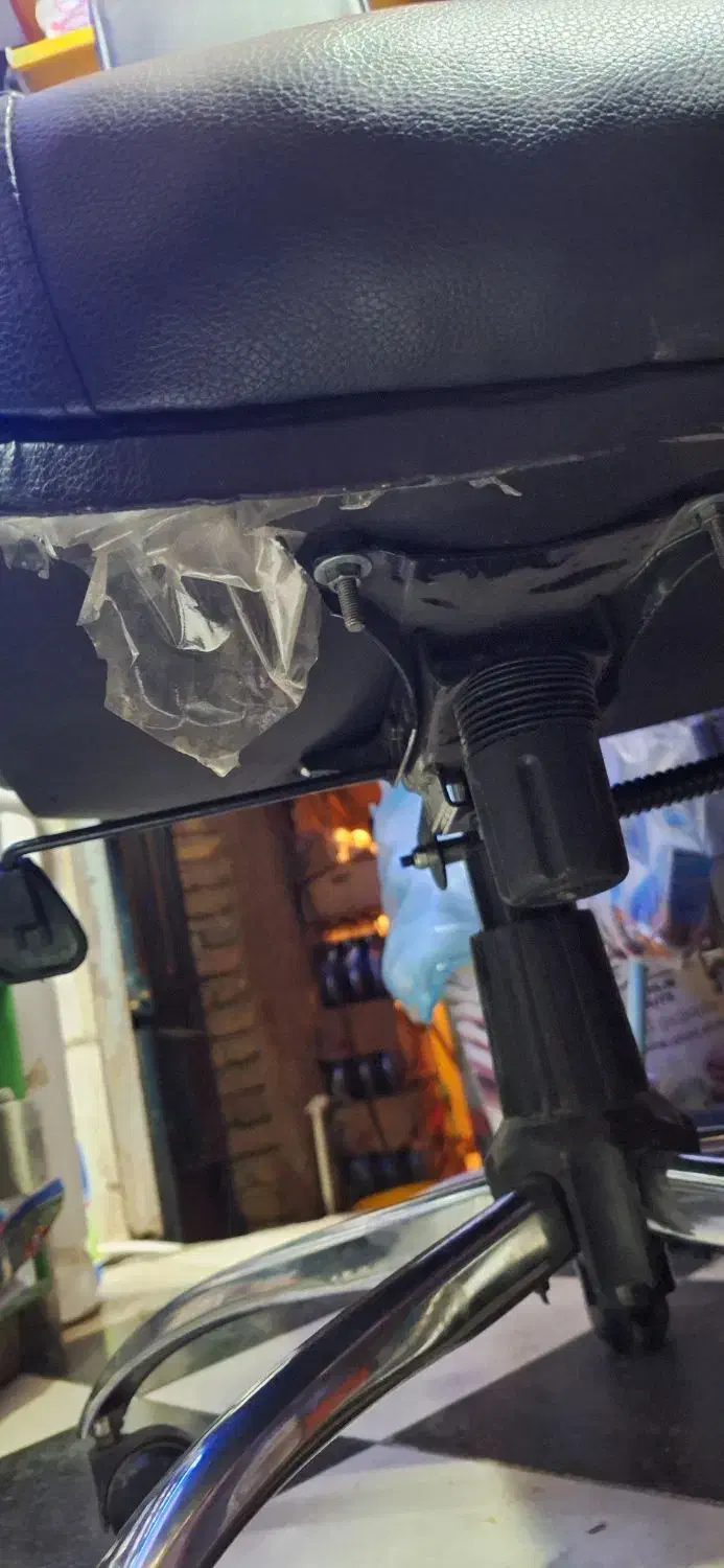 صندلی چرخدار اداری در حد نو|مبلمان اداری|آبیک, |دیوار