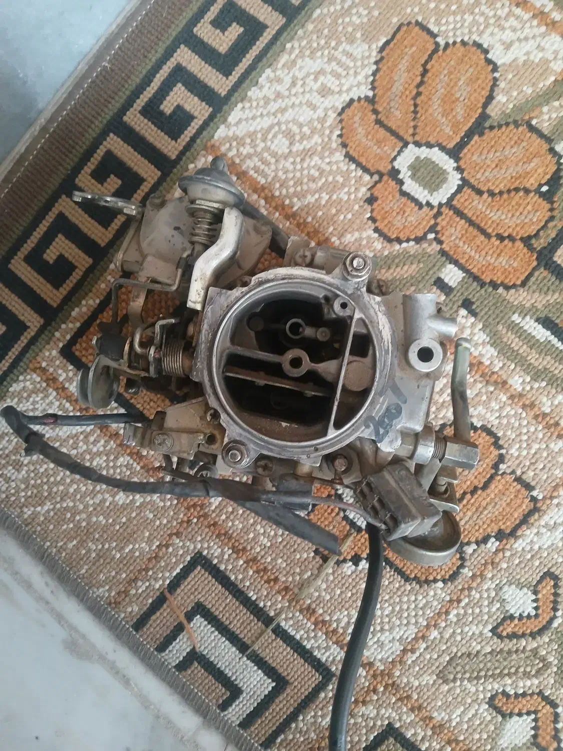 کاربراتور مزدا 2000|قطعات یدکی و لوازم جانبی|آزادشهر, |دیوار