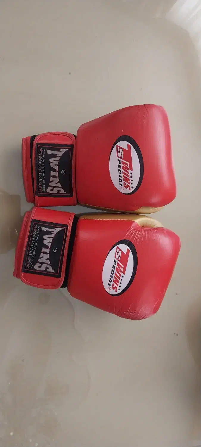 دستکش و کلاه چرم بوکس و UFC در حدنو|تجهیزات ورزشی|ری, اقدسیه|دیوار