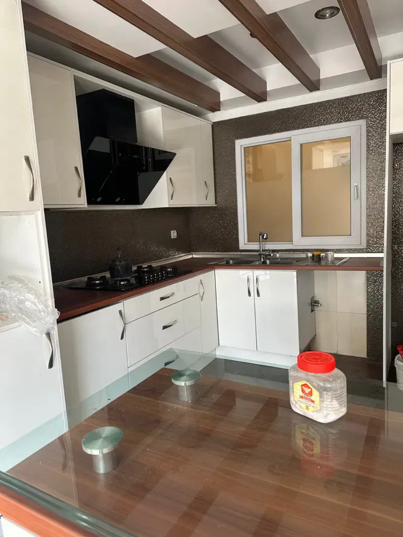 ۱۵۰ متر ۳ خوابه ۵ ساله شهر آرا منصوری