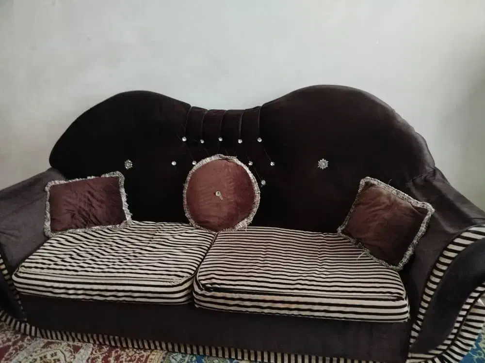 مبل ۷نفره|مبلمان خانگی و میز عسلی|سقز, |دیوار