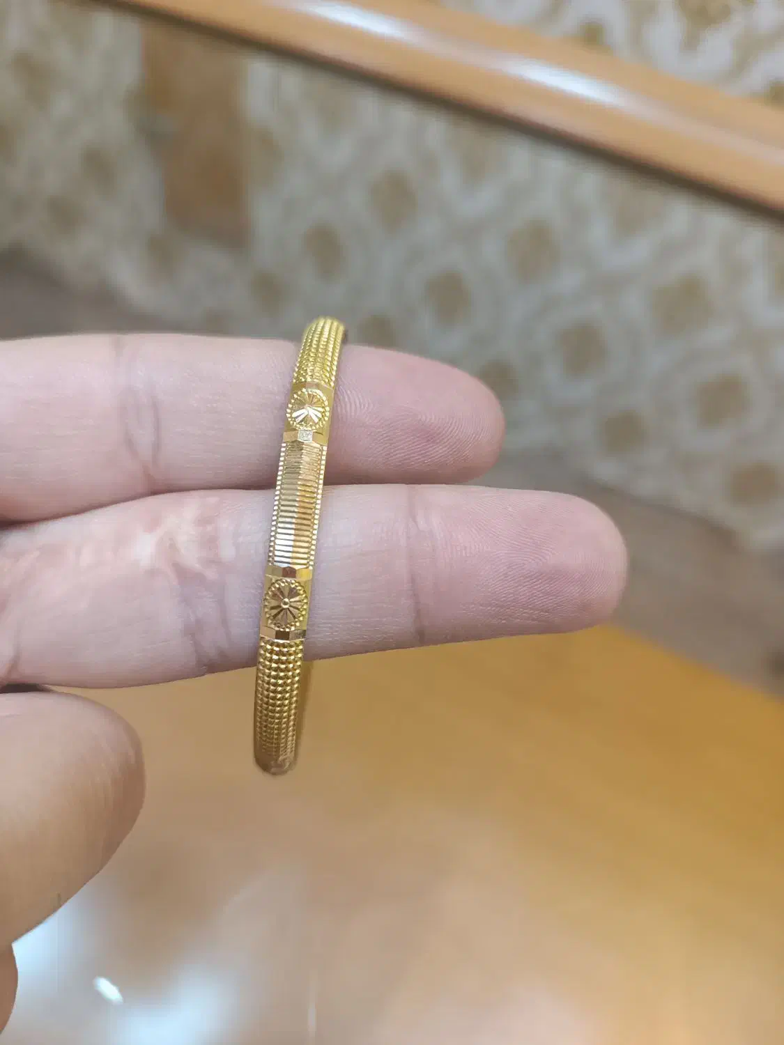 فروش دو عدد النگو سایز 3 /150 بالا تابلو|جواهرات|آبدانان, |دیوار