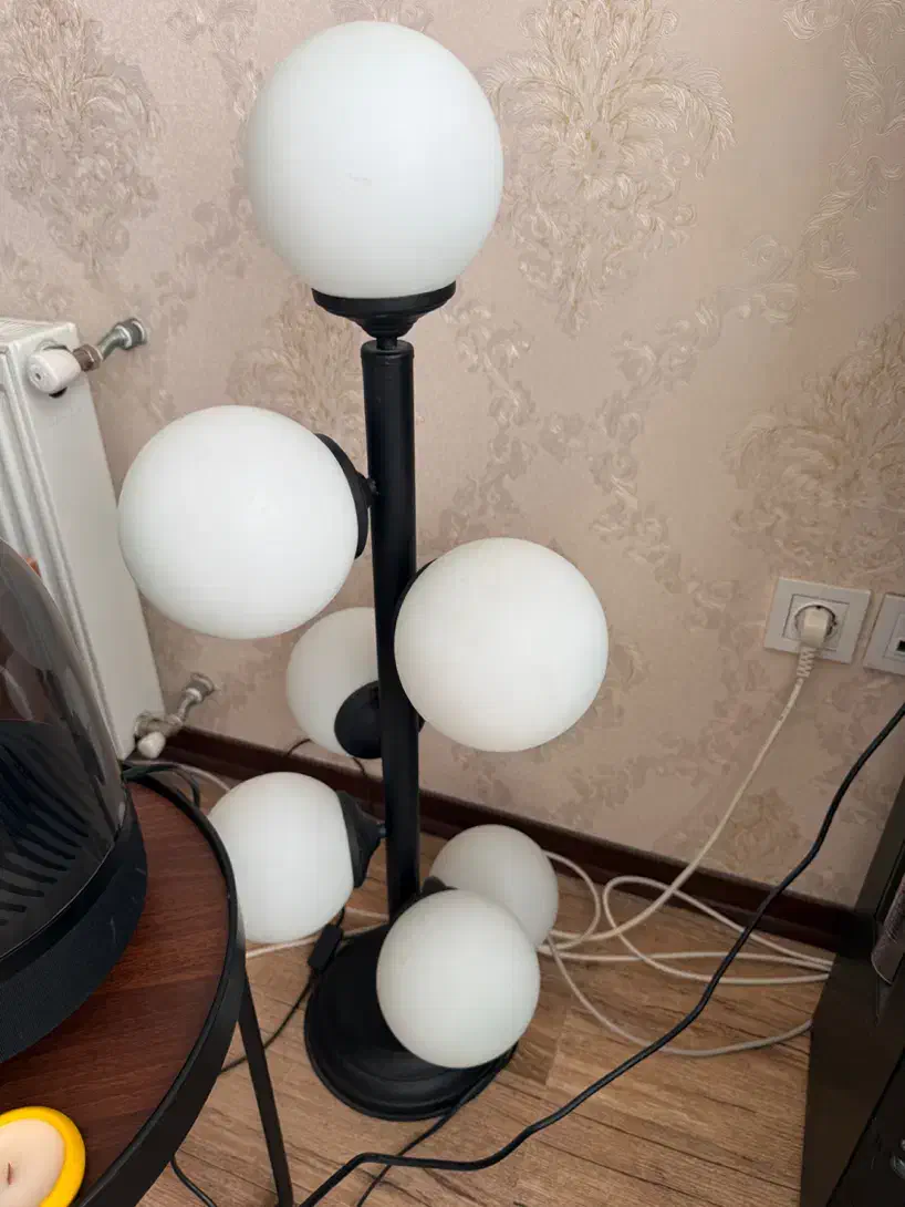 اباژور|چراغ خواب و آباژور|شاهین‌شهر, حافظ جنوبی|دیوار