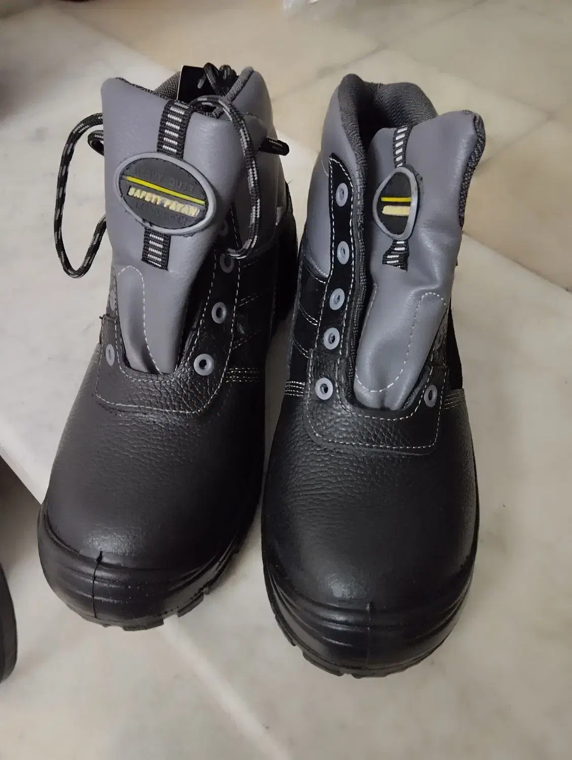 کفش کار سایز 42نونو|کیف، کفش، کمربند|سمنان, |دیوار