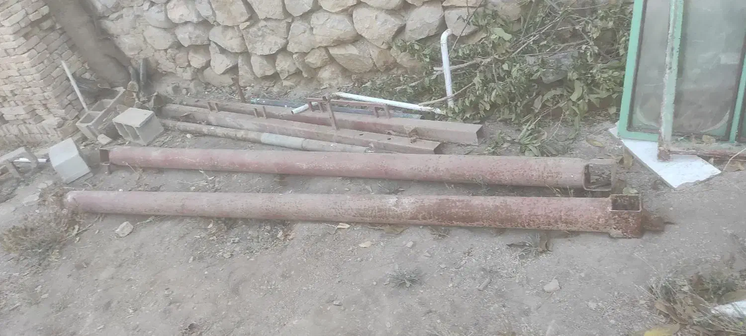 درب خانه کارگاه قالی|ابزارآلات|شهرکرد, |دیوار