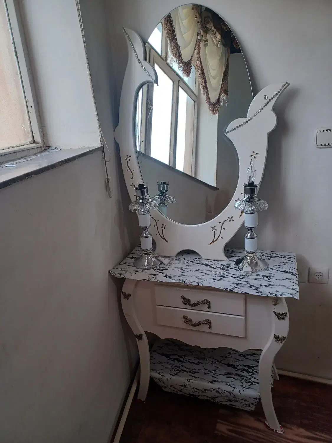 آینه و شمعدان|آینه|اردبیل, |دیوار