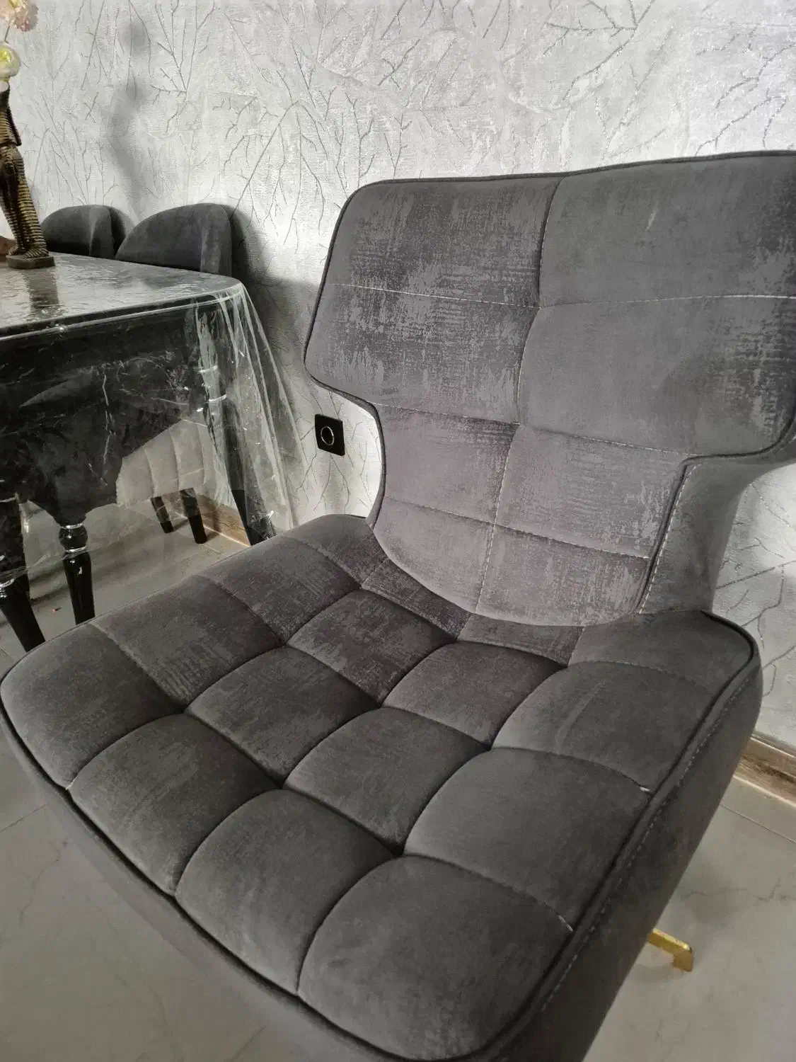 مبل گردان خارجی|مبلمان خانگی و میز عسلی|میانه, |دیوار