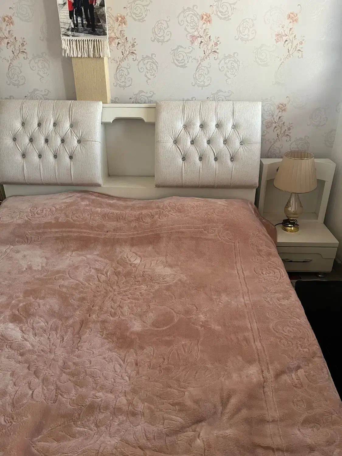 تخت خواب دونفره اعلا|تخت و سرویس خواب|جلفا, |دیوار