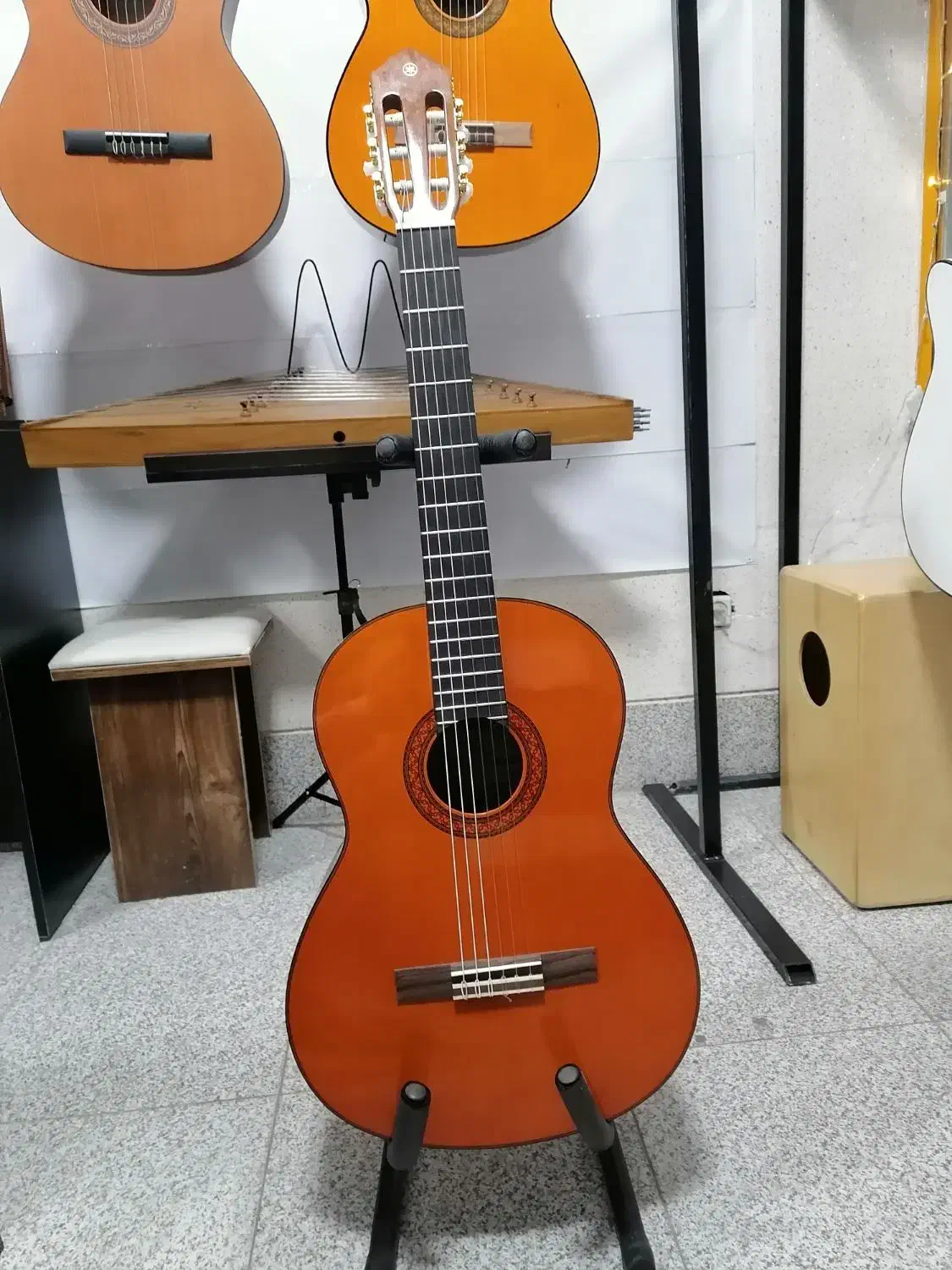 گیتار یاماها. گیتار الحمبرا|گیتار، بیس، امپلیفایر|همدان, |دیوار