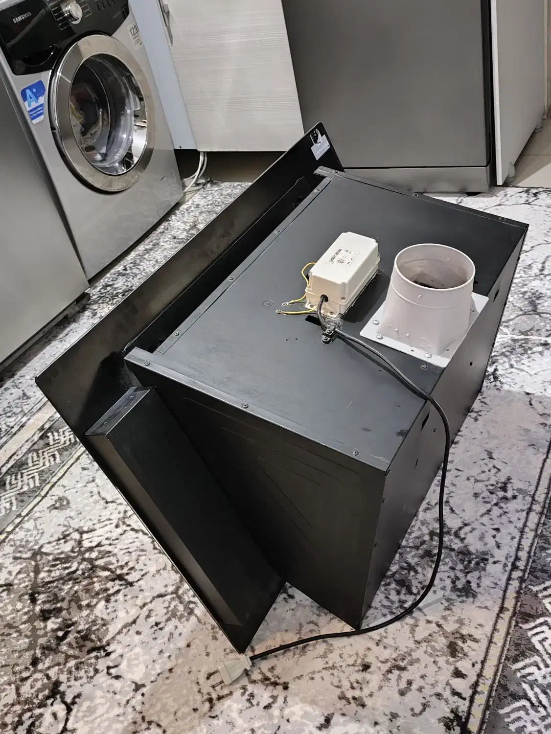 هود|هود|شهریار, شهریار|دیوار