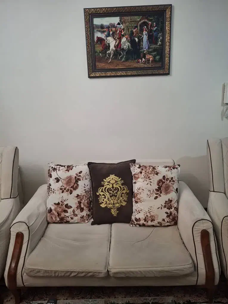 نیم ست راحتی با میز وسط|مبلمان خانگی و میز عسلی|تهران, تهران‌نو|دیوار