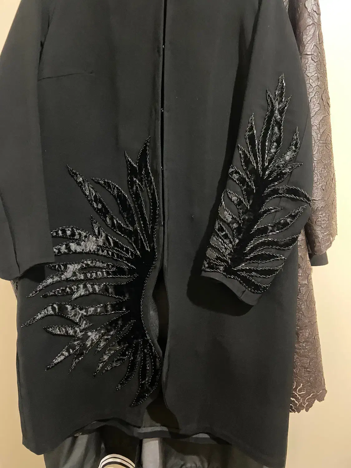 مانتومجلسی وپالتو|لباس|میانه, |دیوار