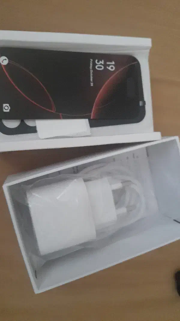 گوشی موبایل مینی ایفون ۱۶ پرومکس نو|موبایل|تهران, درختی|دیوار