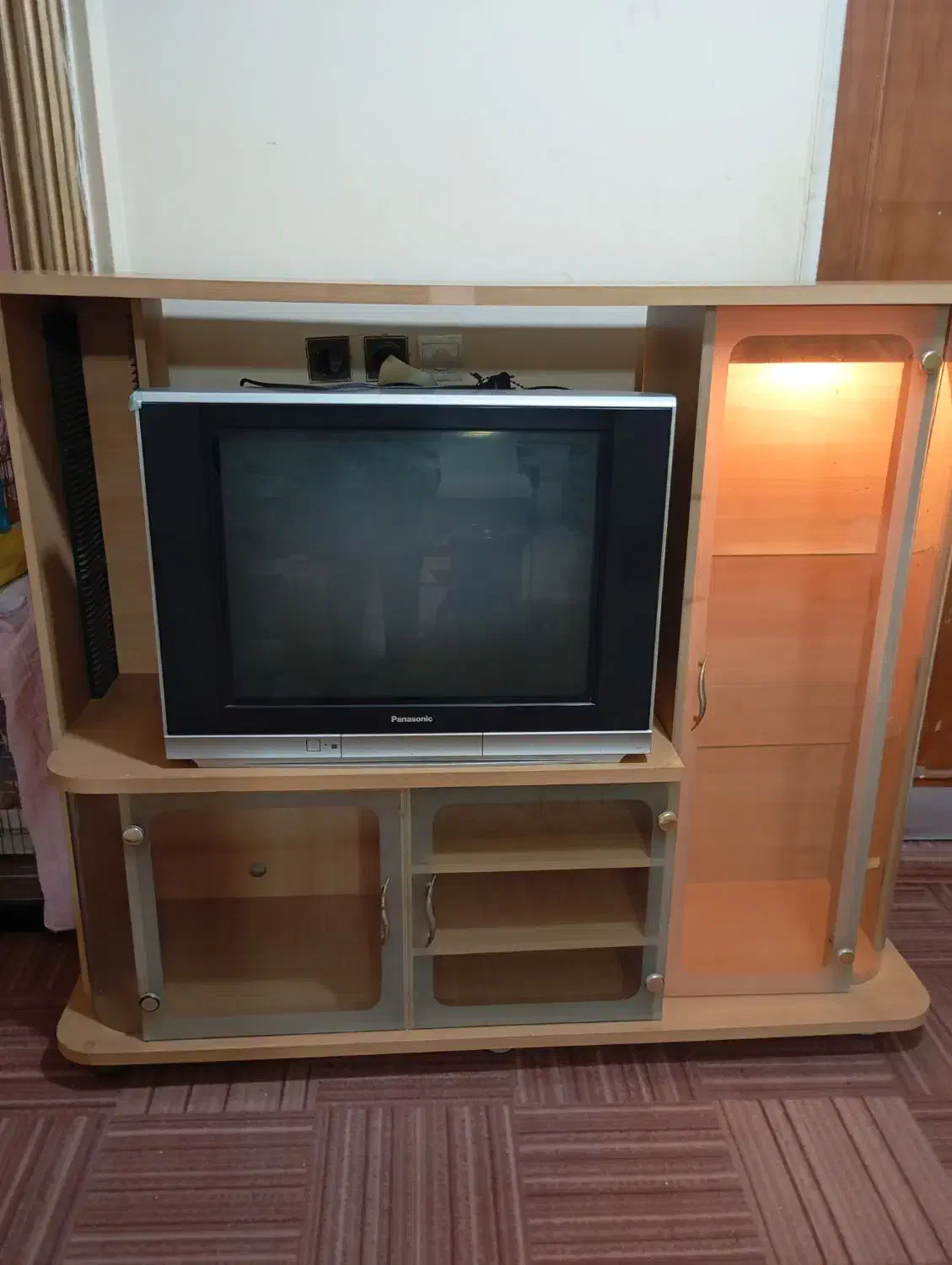 تلویزیون ومیزتلویزیون|تلویزیون و پروژکتور|بندرعباس, |دیوار