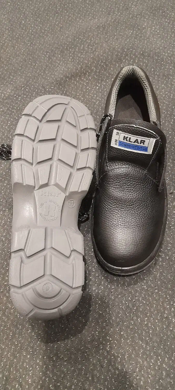 کفش پنجه آهنی ۴۴|کیف، کفش، کمربند|فومن, |دیوار