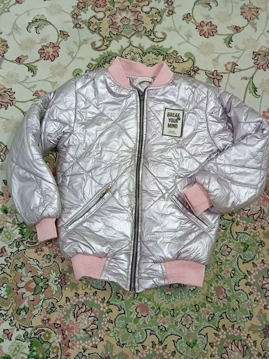 پالتو و کاپشن|لباس|فردیس, فردیس|دیوار