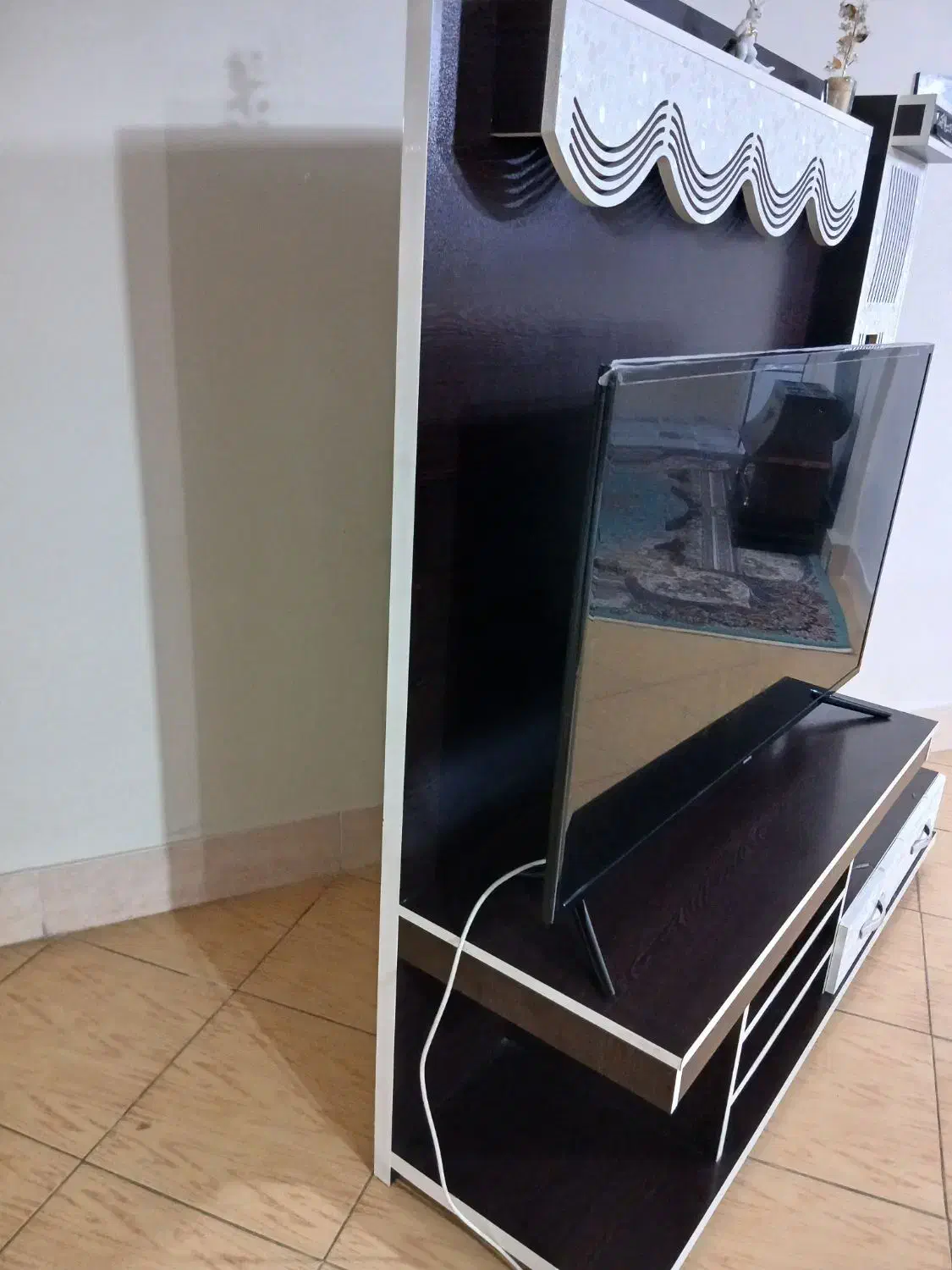 میزتلویزیون|میز تلویزیون|پاکدشت, پاکدشت (مامازند)|دیوار