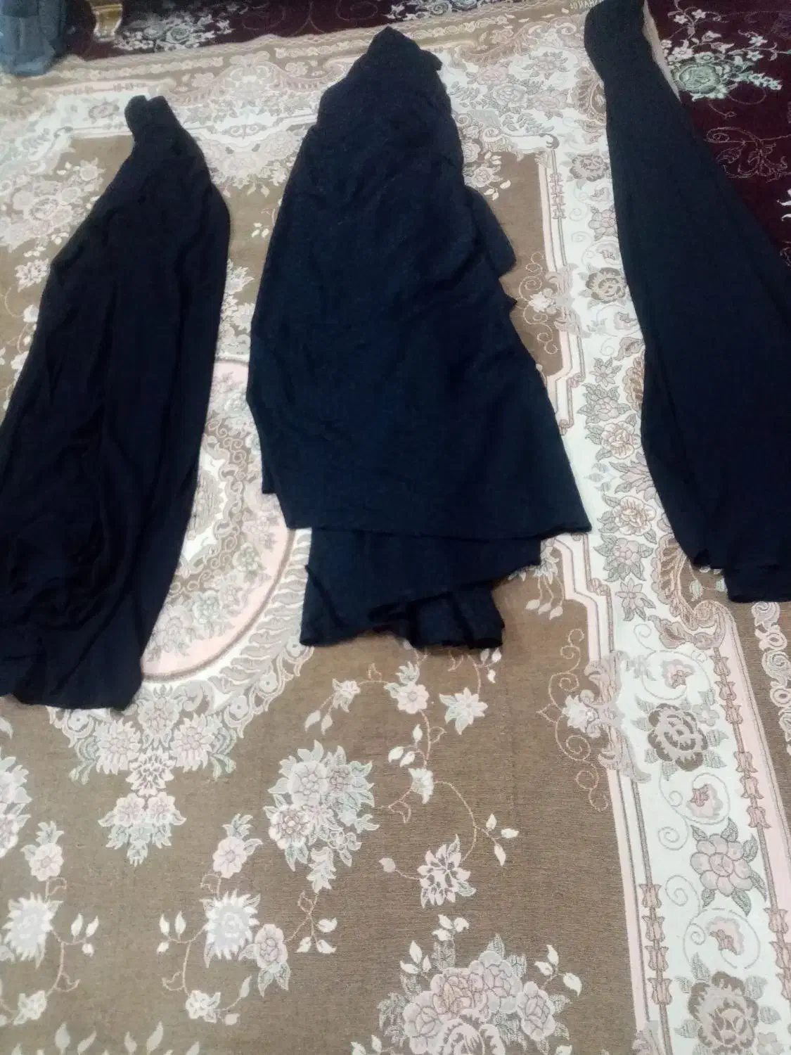سه عدد چادر مشکی|لباس|ملایر, |دیوار