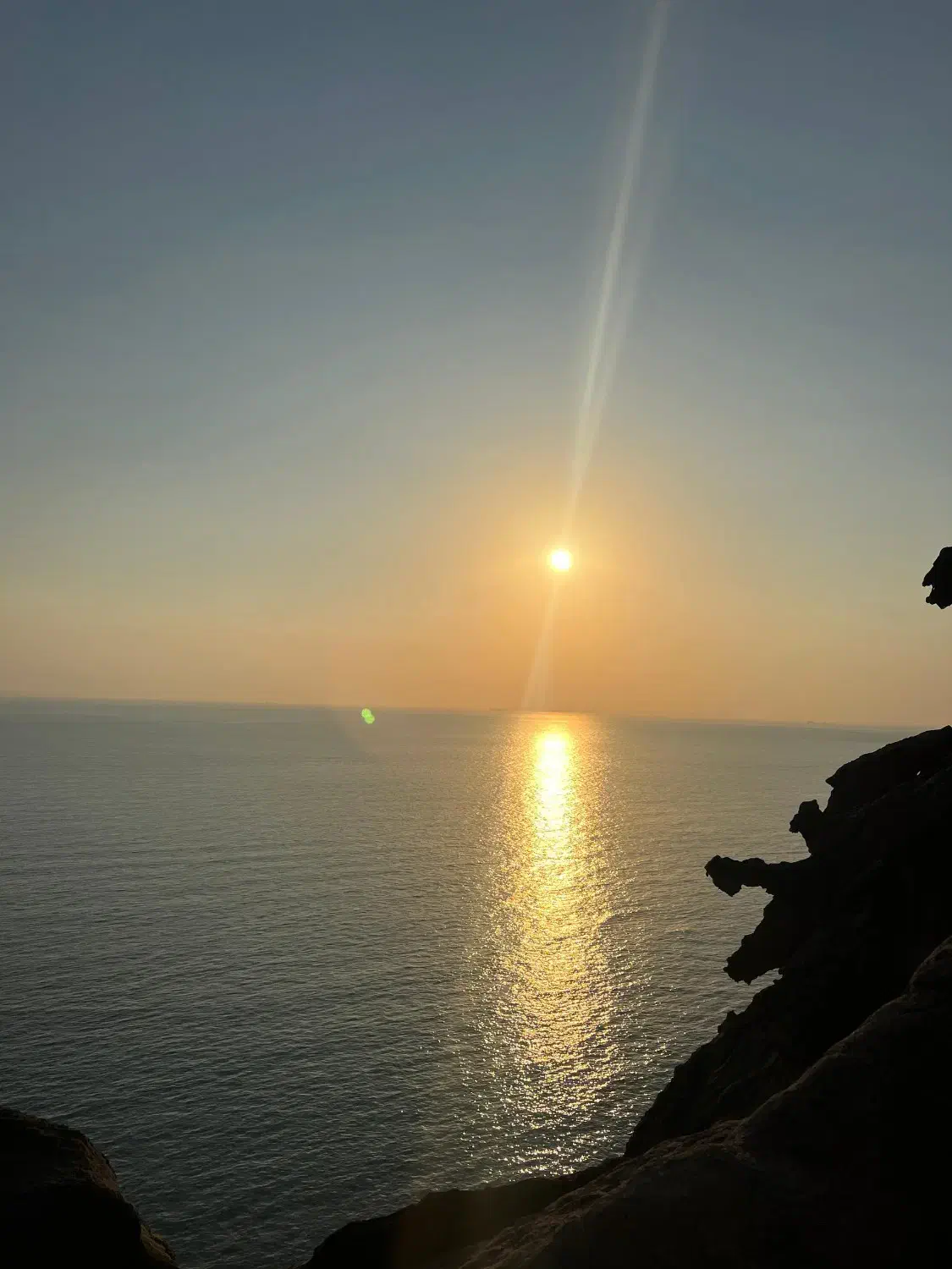 سفر به نگین سرخ خلیج فارس|تور و چارتر|شیراز, قصرالدشت|دیوار