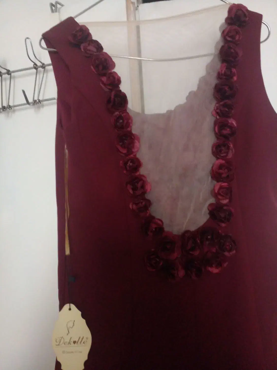 لباس وپالتو|لباس|فردیس, فردیس|دیوار