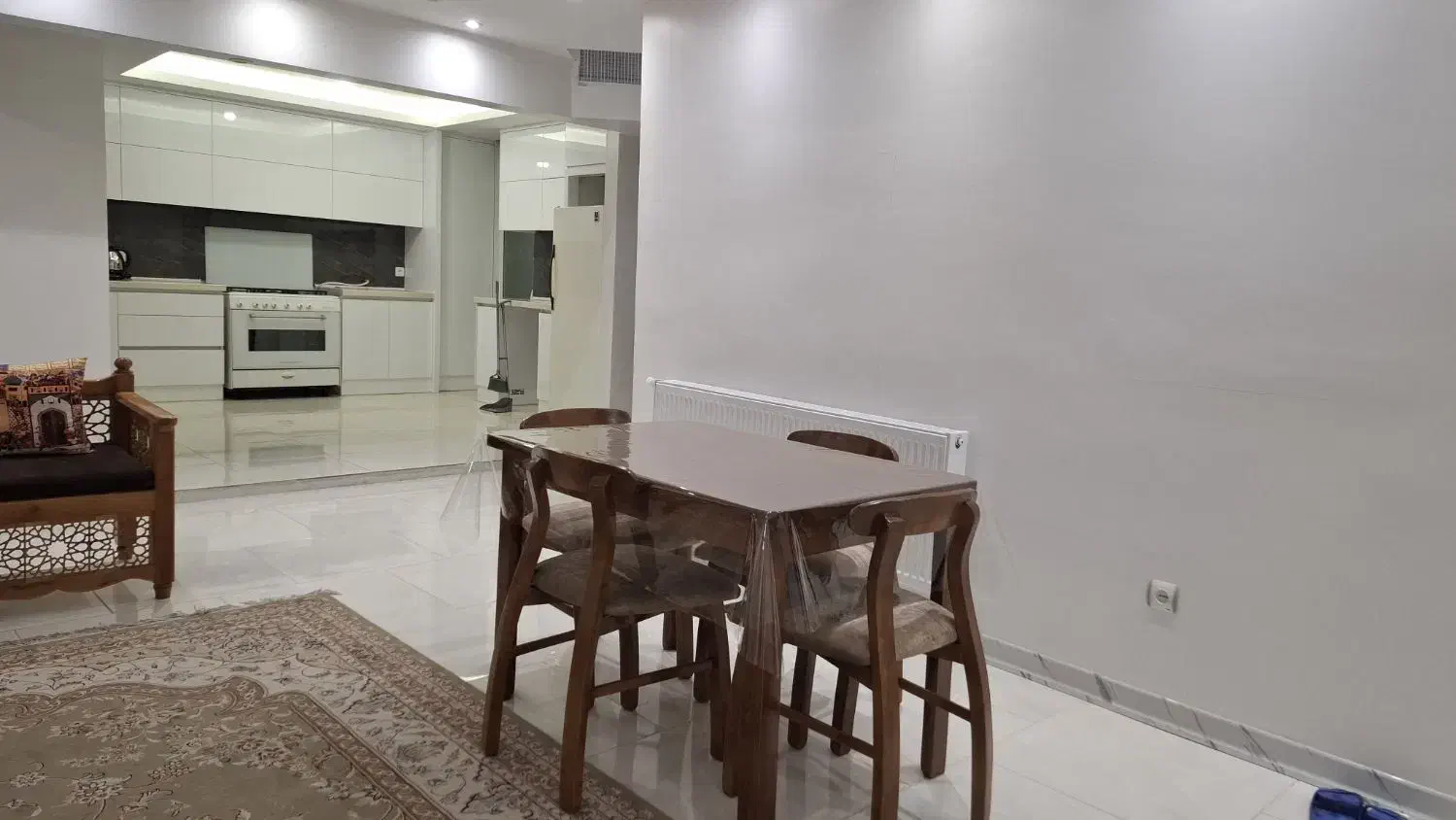 اجاره کوتاه مدت منزل پل خواجو|اجارهٔ کوتاه‌مدت آپارتمان و سوئیت|اصفهان, خواجو|دیوار