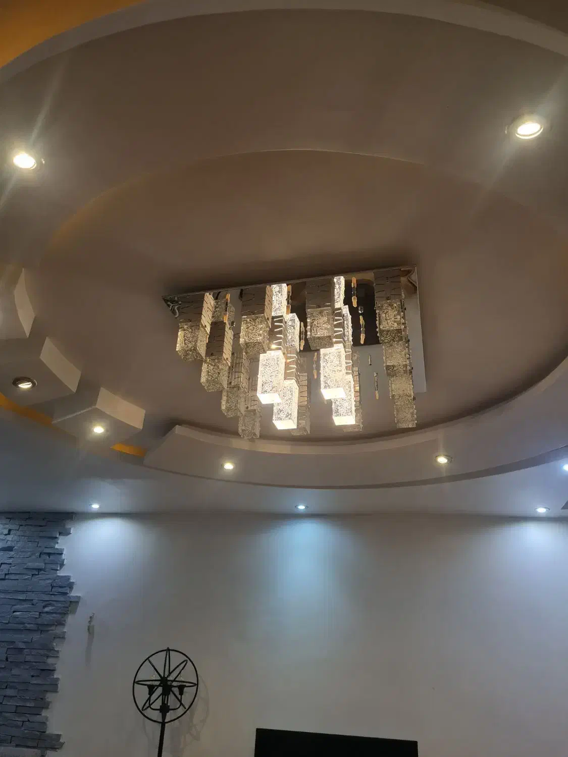 لوستر سقفی  مربعی|لوستر و چراغ آویز|کرج, باغستان|دیوار