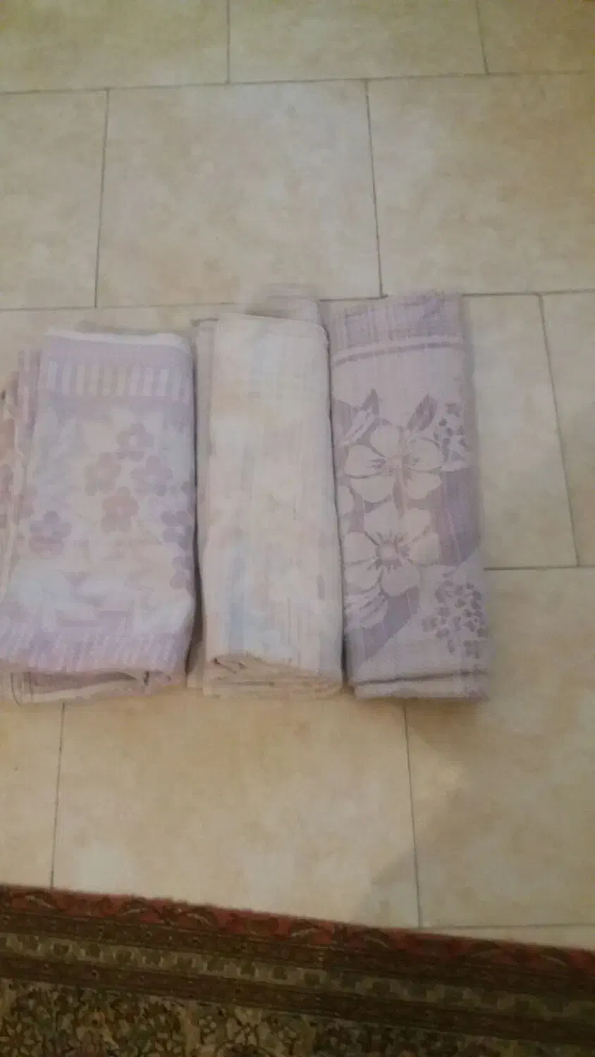 ۳عدد رو فرشی ۲ عددبالش ویک پتو وپروه|روفرشی|تهران, جنتآباد مرکزی|دیوار