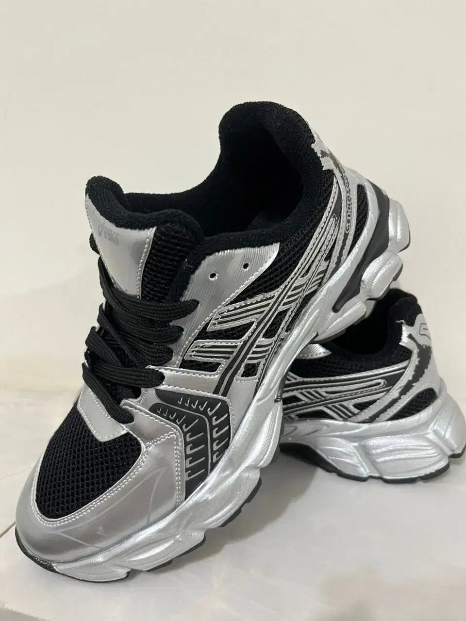 کتونی‌اسپرت|کیف، کفش، کمربند|الیگودرز, |دیوار