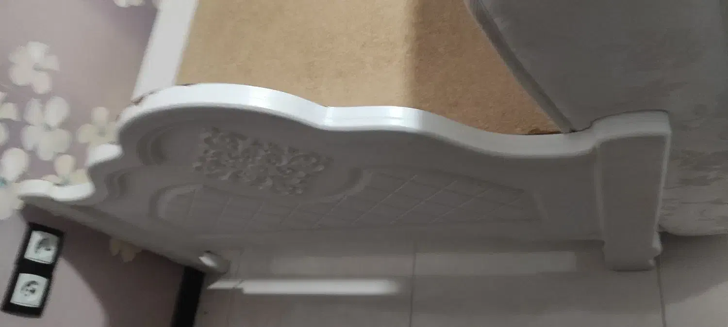 تخت 1 نفره|تخت و سرویس خواب|شیراز, قلعه شاهزاده بیگم|دیوار