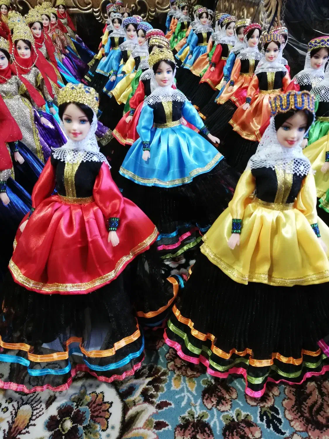 عروسک سنتی|صنایع دستی و سایر لوازم تزئینی|قم, باغ شازده|دیوار