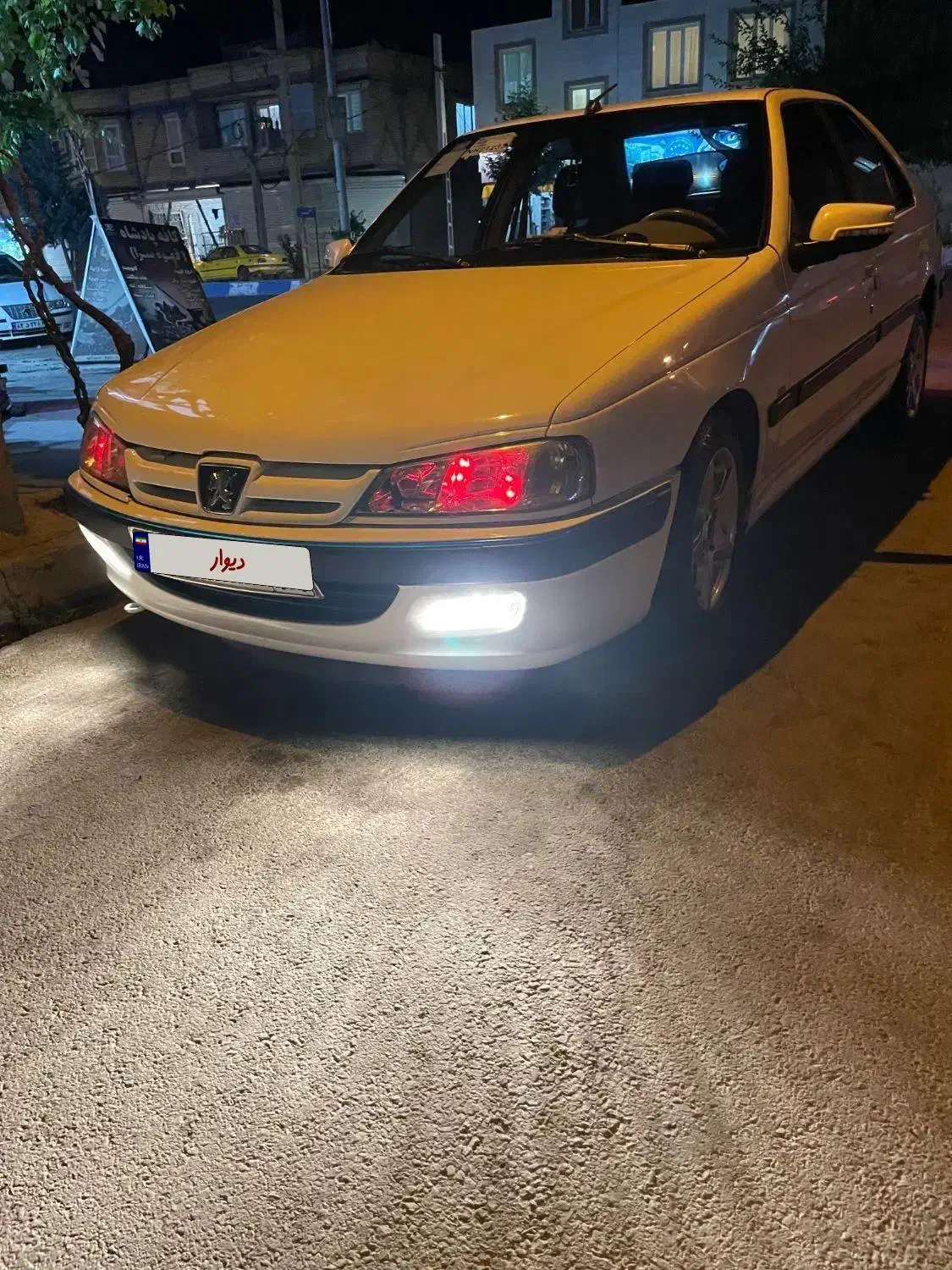 پارس تیوفایو 401 دریچه سیمی|خودرو سواری و وانت|دورود, |دیوار