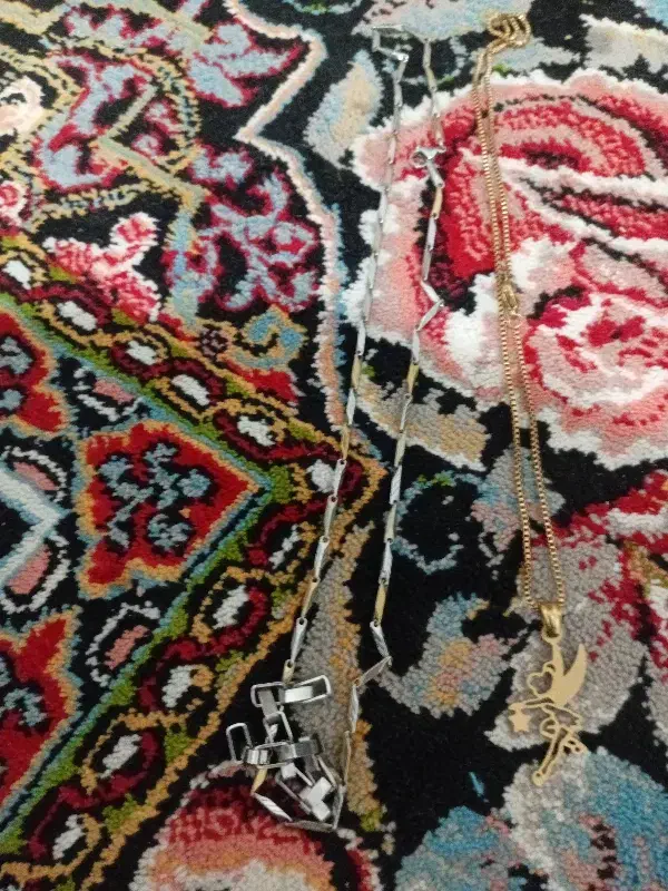 زنجیر رنگ ثابت|بدلیجات|کاشان, شهدا|دیوار