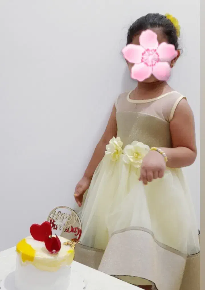 مجلسی دخترانه|لباس|خمام, |دیوار