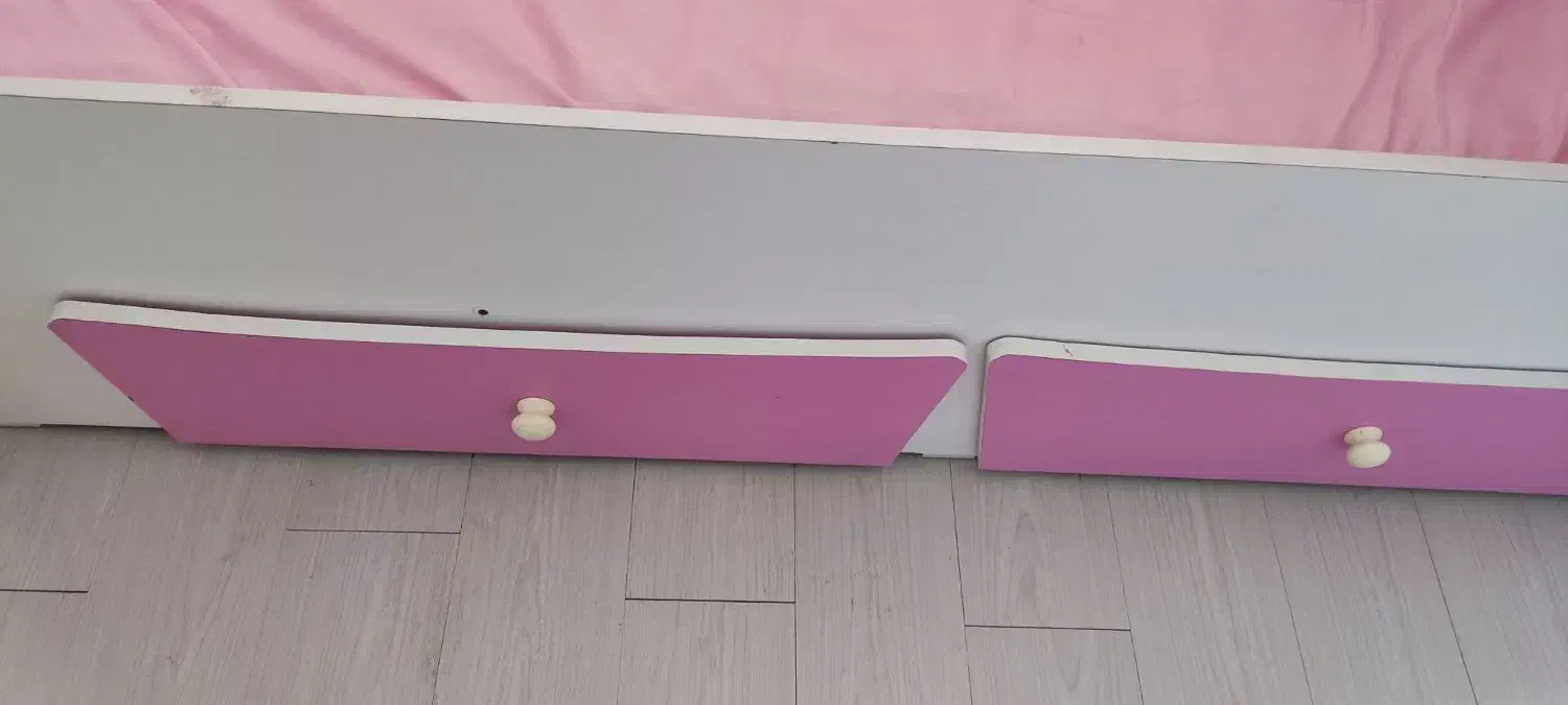 تخت دومنظوره دارای گارد محافظ ،ویترین میزصندلی|تخت و صندلی بچه|رشت, پل تالشان|دیوار