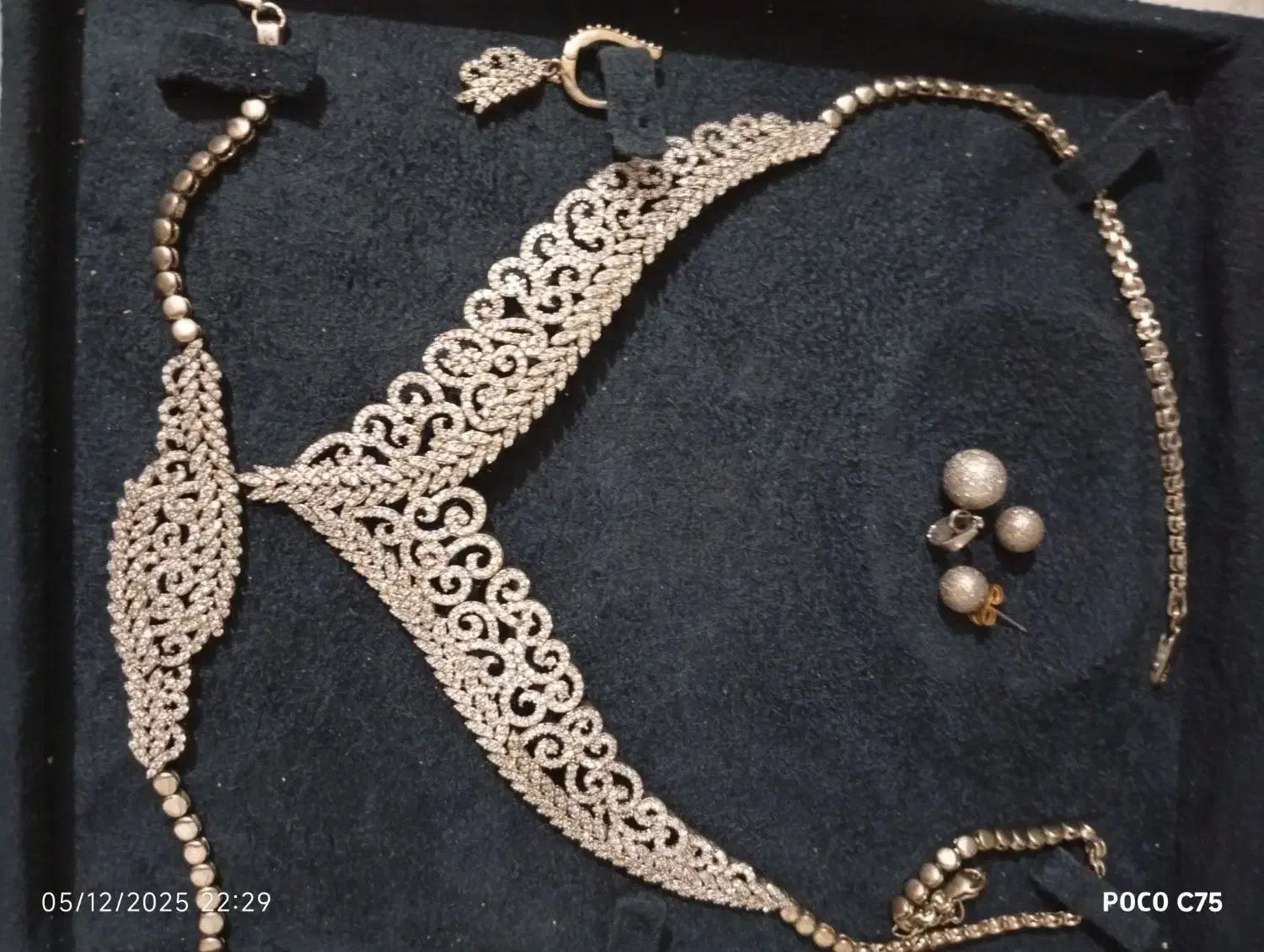 سرویس و نیم ست نقره|جواهرات|کرمانشاه, |دیوار