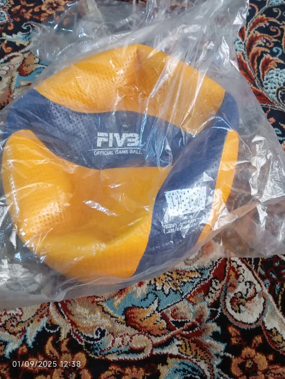 توپ والیبال و توپ بسکتبال|ورزش‌های توپی|تهران, علم و صنعت|دیوار