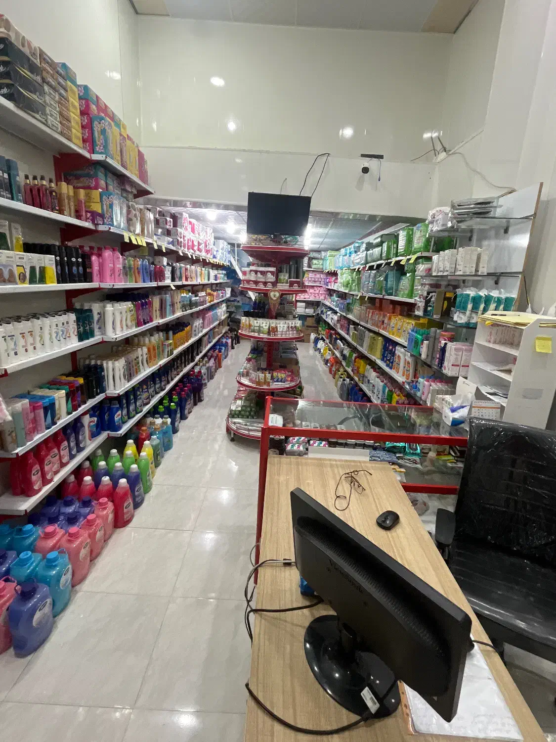 واگذاری یک باب مغازه شوینده بهداشتی|اجارهٔ مغازه و غرفه|لامرد, |دیوار