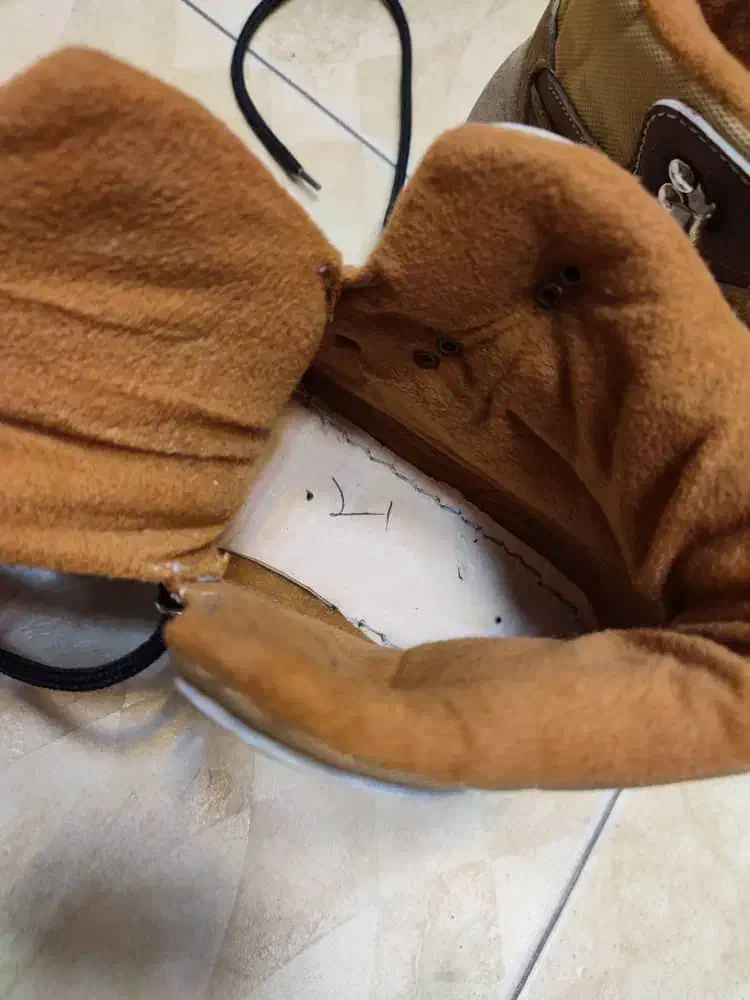 کفش کوهنوردی|کوهنوردی و کمپینگ|رشت, صفاری|دیوار