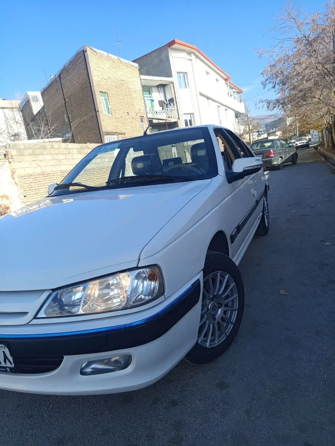 پژوپارس سفارشی مدل 401 چهارچرخ دیسک مانیتوردار|خودرو سواری و وانت|اسدآباد, |دیوار