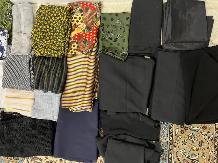 تعدادی پارچه نونو قیچی نخورده مخمل چادری|لباس|تهران, شهرک آپادانا|دیوار