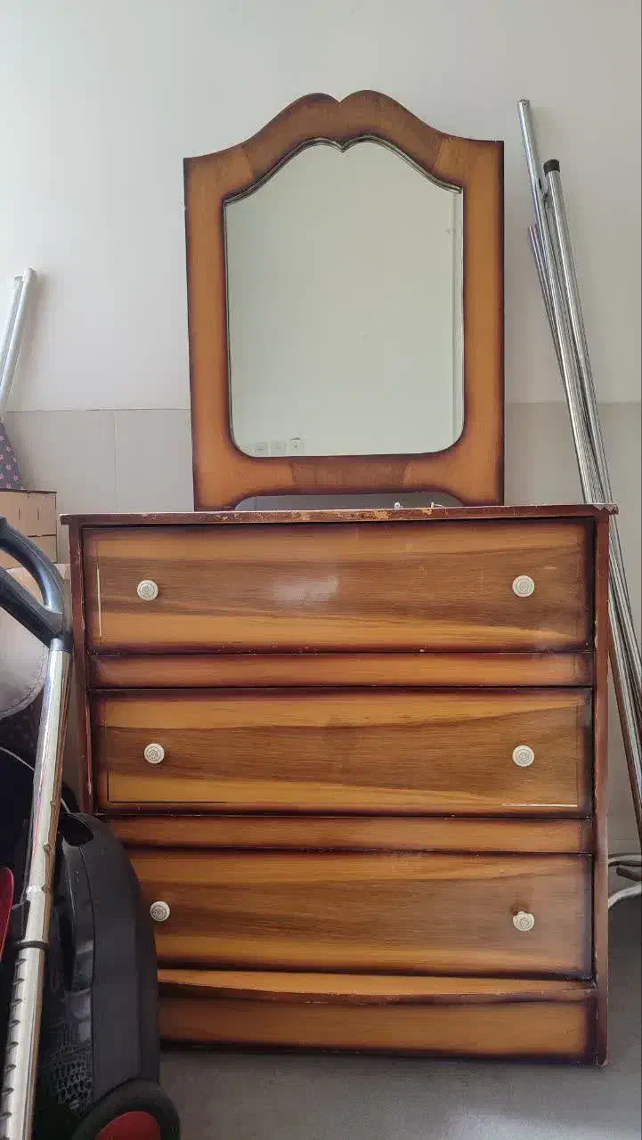 میز ارایشی|آرایشگاه و سالنهای زیبایی|میبد, |دیوار