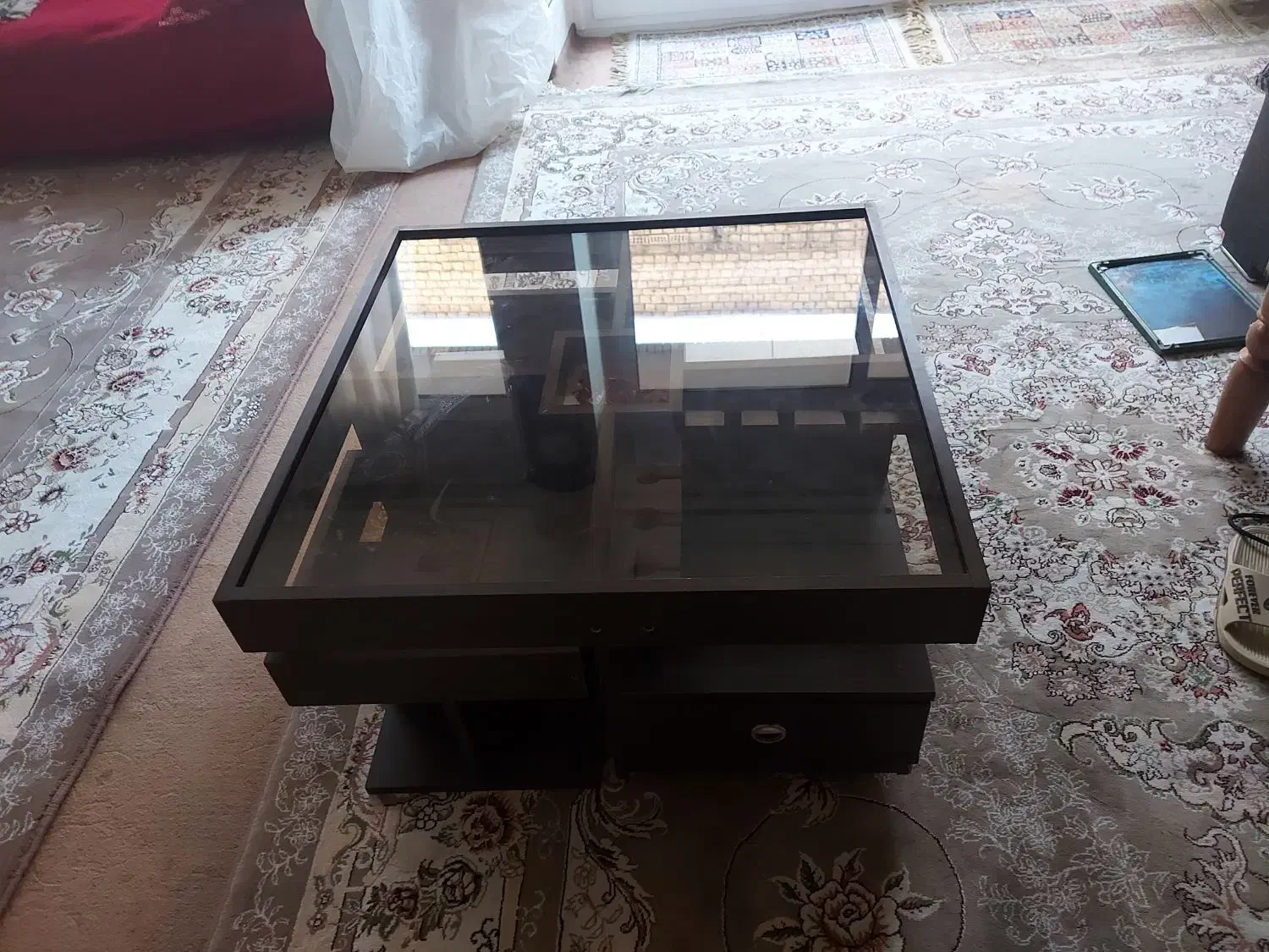 جلومبلی و عسلی|مبلمان خانگی و میز عسلی|لنجان, |دیوار