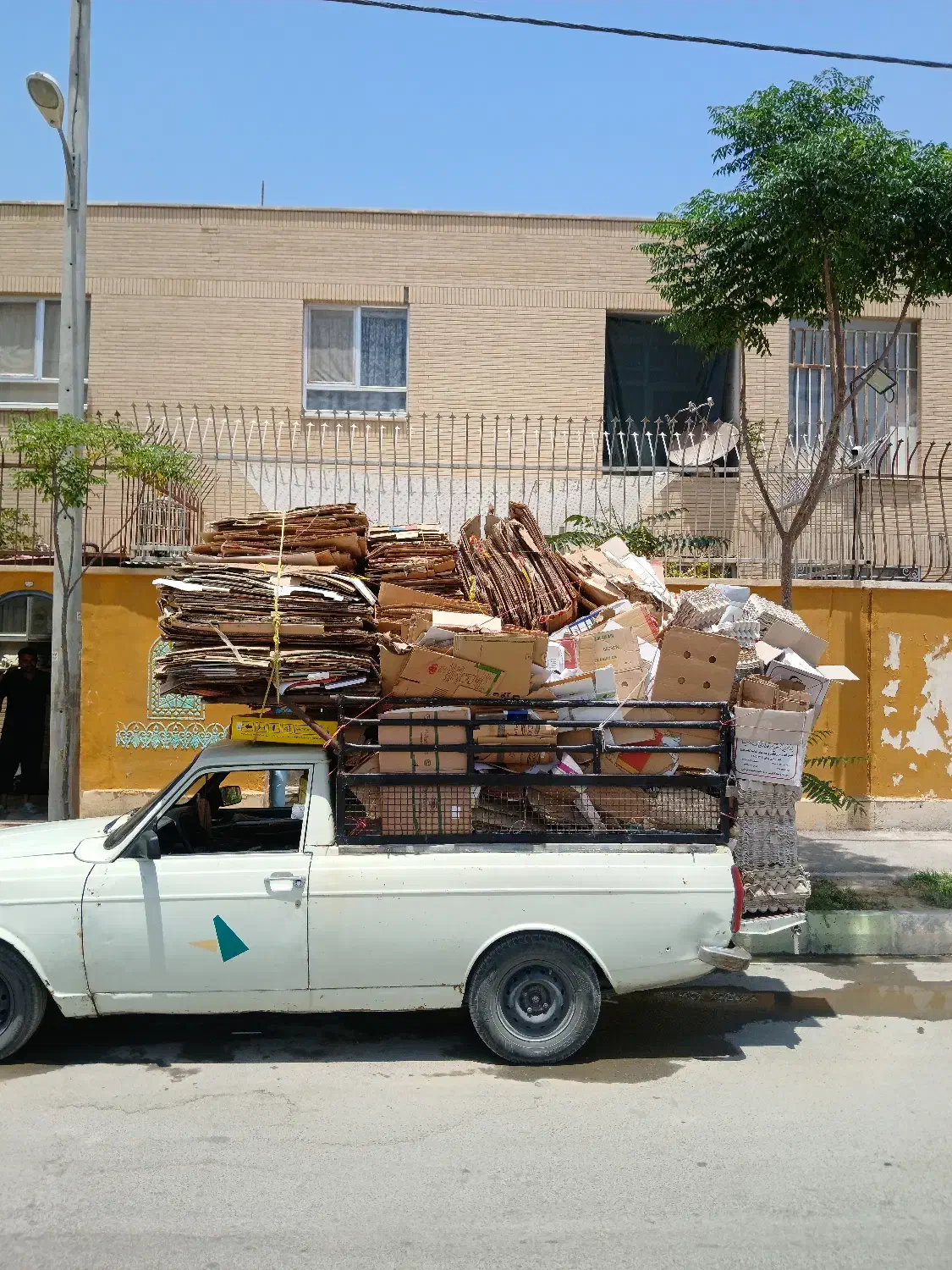 کتاب کارتون کیلویی ۱۸ تا ۲۴ کاغذ برگه کل اصفهان|عمدهفروشی|اصفهان, باغ زرشک|دیوار