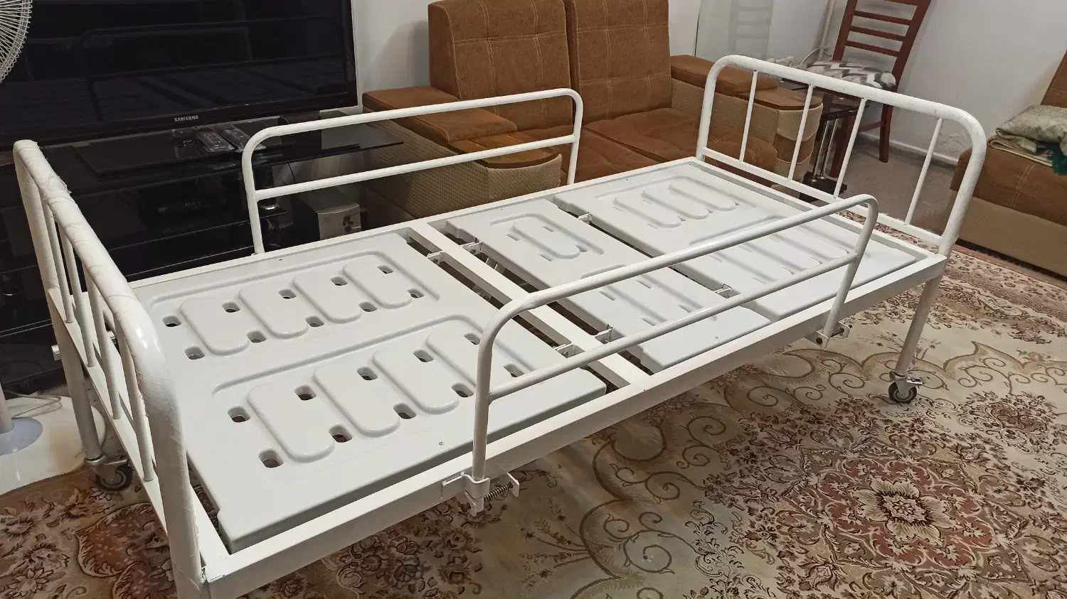 تخت بیمار در رشت|تخت و سرویس خواب|رشت, پارک شهر|دیوار