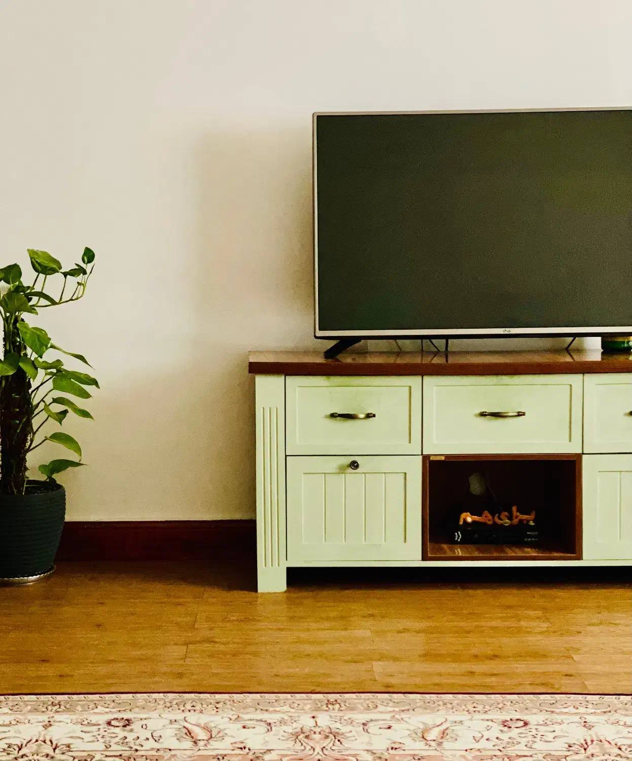 تلویزیون 43اینچ|تلویزیون و پروژکتور|رامهرمز, |دیوار