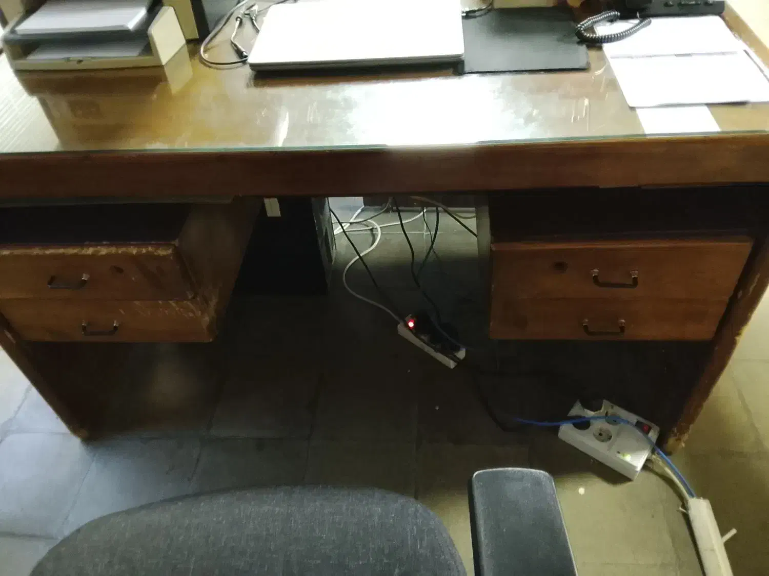 میز اداری|مبلمان اداری|نظرآباد, فخر ایران|دیوار